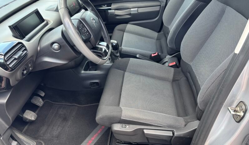 
								Citroën C4 CACTUS 2015 full									