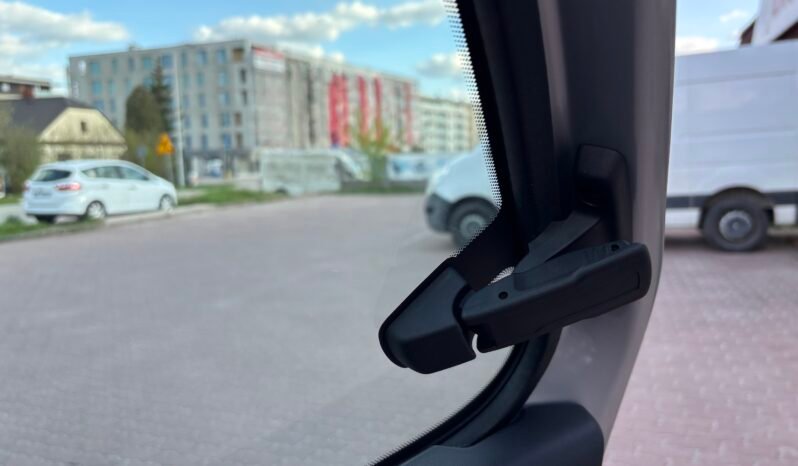 
								Citroën C4 CACTUS 2015 full									