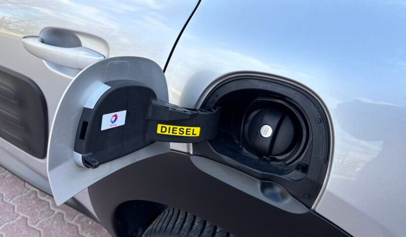 
								Citroën C4 CACTUS 2015 full									