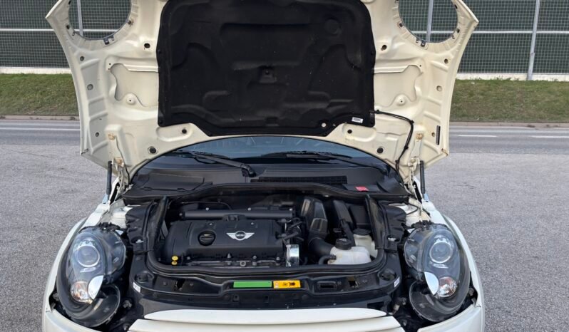 
								MINI ONE CLUBMAN 2013 full									