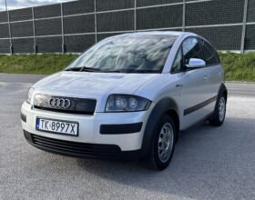 AUDI A 2 2002