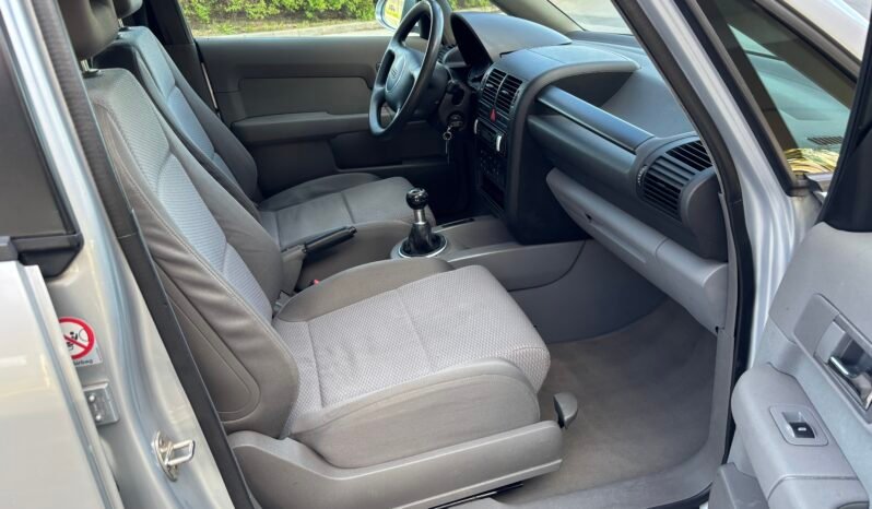 
								AUDI A 2 2002 full									
