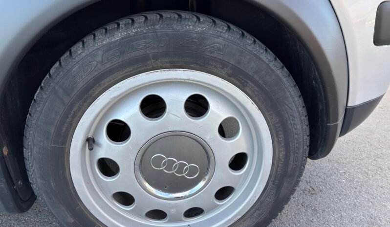 
								AUDI A 2 2002 full									