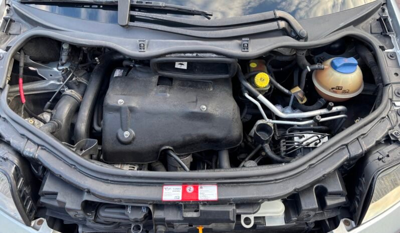 
								AUDI A 2 2002 full									