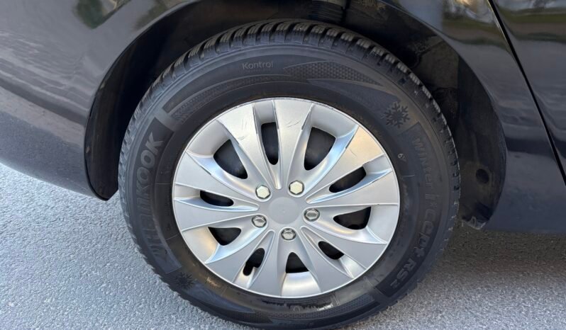 
								Kia CARENS 2010 full									