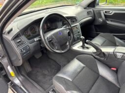 
										VOLVO V 70 2.4 Momentum 2006 full									