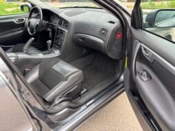 
										VOLVO V 70 2.4 Momentum 2006 full									