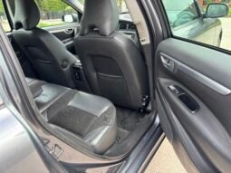 
										VOLVO V 70 2.4 Momentum 2006 full									