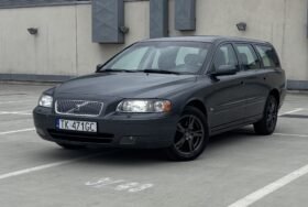 VOLVO V 70 2.4 Momentum 2006