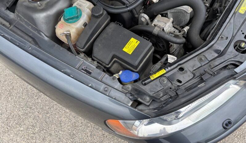
								VOLVO V 70 2.4 Momentum 2006 full									