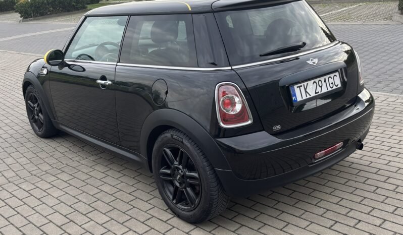 
								MINI ONE CLUBMAN full									