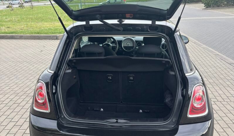 
								MINI ONE CLUBMAN full									