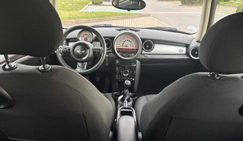 
								MINI ONE CLUBMAN full									