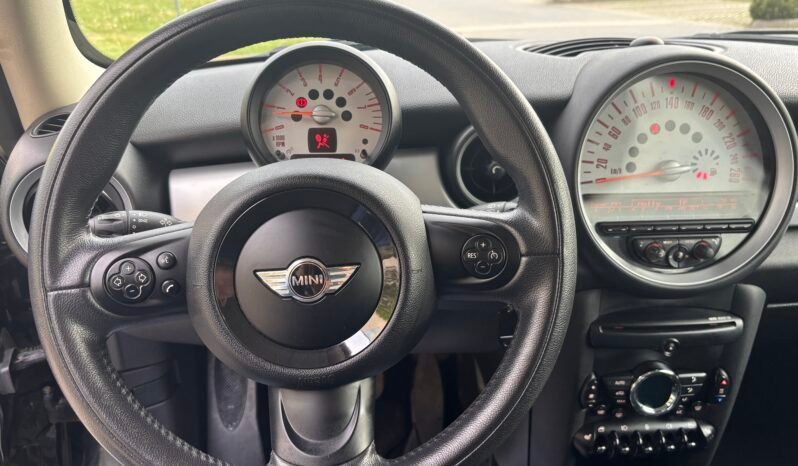 
								MINI ONE CLUBMAN full									