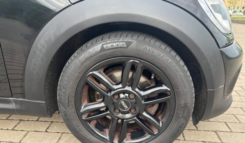 
								MINI ONE CLUBMAN full									