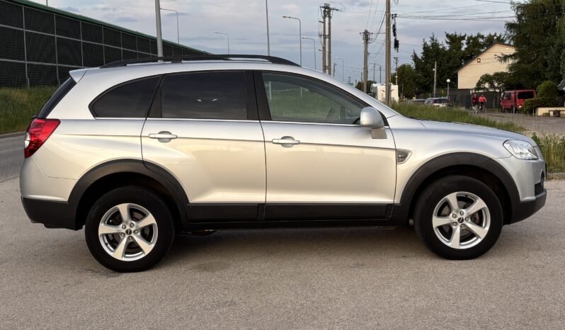 
								Chevrolet Captiva 2010 full									