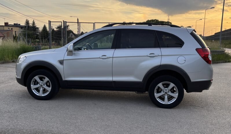 
								Chevrolet Captiva 2010 full									