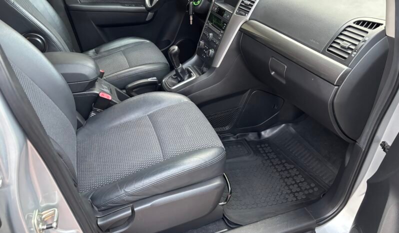 
								Chevrolet Captiva 2010 full									